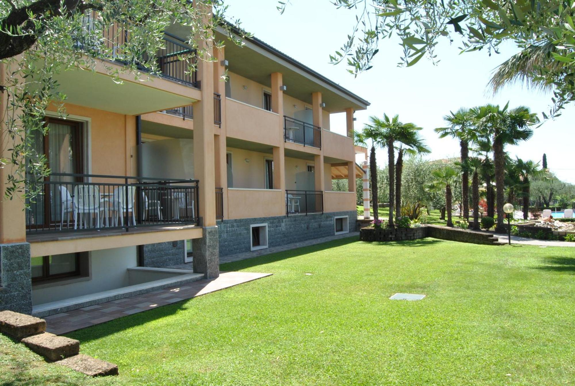 Hotel Villa Olivo Resort 3S Bardolino Exterior photo